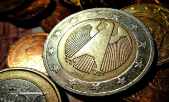 Πώς η Γερμανία έβγαλε 100 δισ. από την Ελλάδα