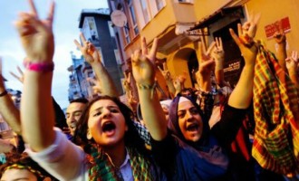 Βυθίζει στον εμφύλιο την Τουρκία ο Ερντογάν: Και νέες συλλήψεις Κούρδων του HDP