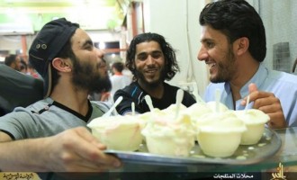 Το Ισλαμικό Κράτος φτιάχνει δικό του παγωτό και γίνεται ανάρπαστο! (φωτογραφίες)