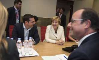 Αισιόδοξος ο Τσίπρας για συμφωνία μετά την συνάντηση με Μέρκελ και Ολάντ