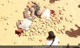 Το Ισλαμικό Κράτος εκτέλεσε με φριχτό τρόπο δύο ομοφυλόφιλους (σκληρές φωτο)