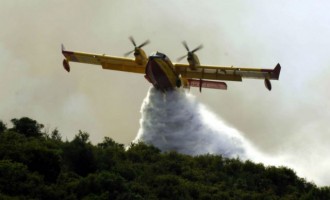 Τέσσερις άνθρωποι νεκροί από την πυρκαγιά στην Κύπρο – Χάλασε το ένα ελληνικό καναντέρ
