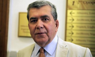 Στηρίζει τον Τσίπρα και ψηφίζει τα μέτρα ο Μητρόπουλος