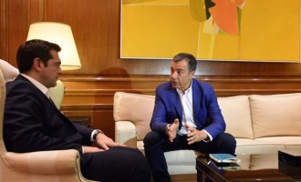 Θεοδωράκης: Προσπαθούμε να έχουμε συμφωνία πριν την Κυριακή