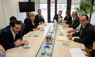 Σε εξέλιξη η Σύνοδος Κορυφής στις Βρυξέλλες – Δραματικές διαπραγματεύσεις