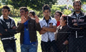 Η Μέρκελ δεν θέλει να δίνεται εύκολα άσυλο σε μετανάστες