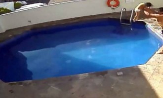 Μικρό κορίτσι μόλις 2,5 ετών βρέθηκε λιπόθυμο μέσα στην πισίνα του σπιτιού του