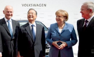 Σκάνδαλο VW: Διαπλοκή Γερμανών πολιτικών και αυτοκινητοβιομηχανίας;