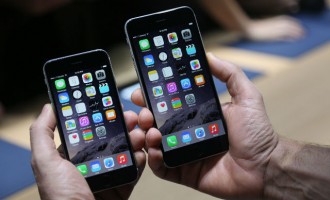 Γιατί η Apple θέλει να περιορίσει τη χρήση του iPhone