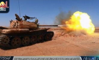 Ο στρατός της Λιβύης μάχεται ενάντια στο Ισλαμικό Κράτος κοντά στη Ντέρνα