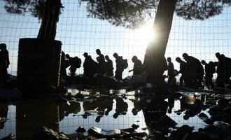 Deutsche Welle: Οι πρόσφυγες βρίσκουν νέες διαδρομές μετά το κλείσιμο των συνόρων