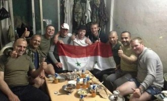 Ρώσοι πεζοναύτες έφτασαν στη Συρία και ποζάρουν χαρούμενοι!
