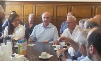 Μεϊμαράκης κατά Τσίπρα: Δεν διαπραγματεύτηκε – Ροκάνισε το χρόνο