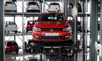 Μπουρλότο από Financial Times: Η Κομισιόν γνώριζε για Volkswagen (έγγραφο)