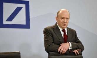 Ένας Βρετανός απολύει 9.000  εργαζόμενους στην  Deutsche Bank