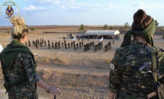 Οι ΗΠΑ εξοπλίζουν τον δημοκρατικό σοσιαλιστικό στρατό Κούρδων και Ασσύριων