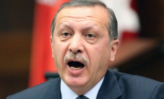 Επίθεση και αιχμηρά σχόλια Ερντογάν κατά της Ευρώπης για τους μετανάστες