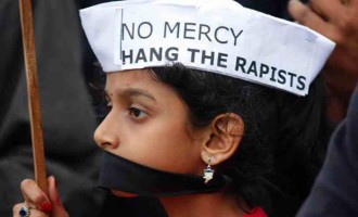 Κτηνωδία στην Ινδία: Βίασαν και λιθοβόλησαν τετράχρονο κορίτσι!