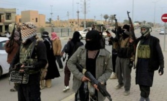 Το Ισλαμικό Κράτος απειλεί με “χαλιφάτο” στη βόρεια Αφρική