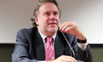 Κατρούγκαλος: Συμμετοχή στη διαπραγμάτευση ζήτησε από τους πολιτικούς αρχηγούς