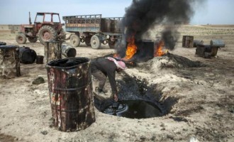 Μισό δισ. δολάρια έβγαλε το Ισλαμικό Κράτος πουλώντας λαθραίο πετρέλαιο