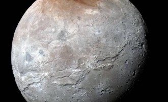 Νέα «εκπληκτική» ανακάλυψη «σκάει» η NASA για τον Πλούτωνα (φωτο + βίντεο)