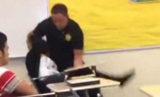 Εικόνες σοκ! Αστυνομικός χτυπάει μαθήτρια μέσα στην τάξη! (βίντεο + φωτο)