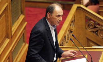 Σταθάκης: Οι συνθήκες επέβαλαν την ανακεφαλαιοποίηση των τραπεζών