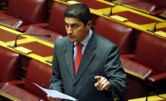 Ο Αυγενάκης καταγγέλλει ρουσφέτια δύο υπουργών