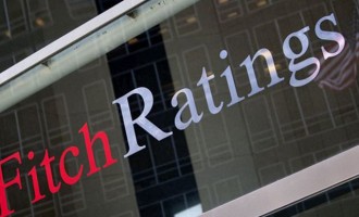 Ο οίκος Fitch υποβάθμισε πέντε ιταλικές τράπεζες