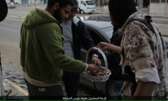 Το Ισλαμικό Κράτος κέρασε γλυκά στη Σύρτη της Λιβύης για τη σφαγή στο Παρίσι