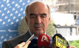 Παραιτείται από μεταβατικός πρόεδρος ο Μεϊμαράκης