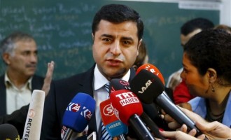 Τουρκία: Πέντε μήνες φυλακή στον Κούρδο ηγέτη του HDP, Σελαχατίν Ντεμιρτάς