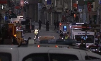 Μάχη στο Παρίσι – Έφοδος της Αστυνομίας σε διαμέρισμα με τζιχαντιστές