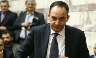 Πλακιωτάκης: «Η κυβέρνηση ξεπούλησε τζάμπα το ελληνικό τραπεζικό σύστημα»