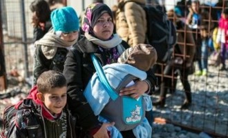 Χιλιάδες πρόσφυγες εγκλωβισμένοι στα ελληνικά σύνορα με τα Σκόπια