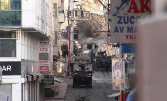 Ο Ερντογάν συνεχίζει αμείωτο τον πόλεμο ενάντια στους Κούρδους της Τουρκίας