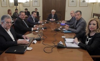 Συμβούλιο αρχηγών: Τι θα προτείνει ο Τσίπρας για να αρθεί το αδιέξοδο