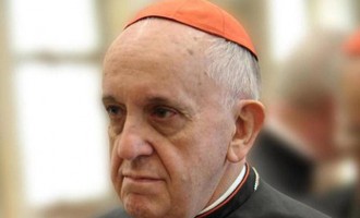 Ο πάπας Φραγκίσκος λέει «ναι» στο σύμφωνο συμβίωσης για τους ομοφυλόφιλους