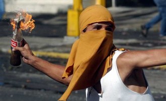 Η ποινή για τους “μπαχαλάκηδες” στη Σ. Αραβία είναι αποκεφαλισμός και σταύρωση