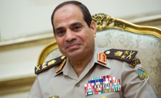 Πρόεδρος Αιγύπτου: Δεν είναι ανθρώπινο δικαίωμα να θέλουν οι μετανάστες να ζουν στις χώρες της Δύσης όπως στις δικές τους
