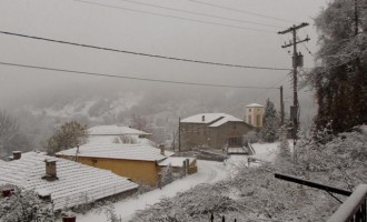 Aγριεύει ο καιρός: Σε ποιες περιοχές θα δουν χιόνια τα Χριστούγεννα