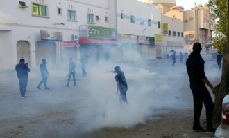 Σιίτες συγκρούονται με την Αστυνομία στο Μπαχρέιν (βίντεο)
