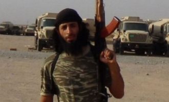Ισλαμικό Κράτος: Δημοσίευσε τις φωτογραφίες του τζιχαντιστή Τζον χωρίς κουκούλα
