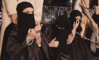 Το Ισλαμικό Κράτος συνέλαβε και θα μαστιγώσει 30 γυναίκες στην Τζαραμπλούς