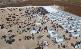 Ζητιανεύουν και πιέζουν οι Τούρκοι: «Δεν λάβαμε σεντ» για τους πρόσφυγες