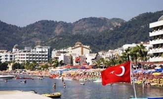 Μόλις σε 7 μέρες 400.000 Βρετανοί τουρίστες ακύρωσαν το ταξίδι τους για Τουρκία