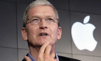 Γιατί και σε ποια υπόθεση η Apple αρνείται να βοηθήσει το FBI