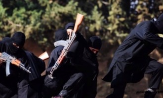 Τζιχαντιστές μπήκαν σε κουρδικό χωριό κι έσφαξαν δεκάδες γυναικόπαιδα