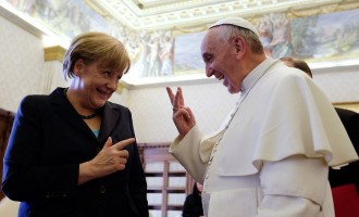 Τώρα η Μέρκελ διαψεύδει και τον Πάπα – “Δεν θυμάμαι να εξοργίστηκα”